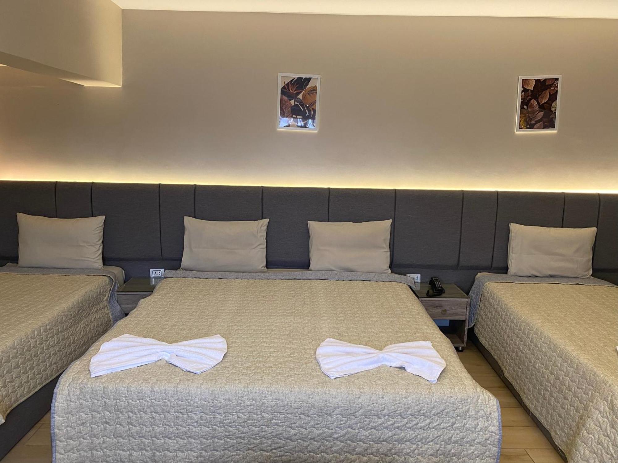 Holy Sheet Plus Cairo Ngoại thất bức ảnh